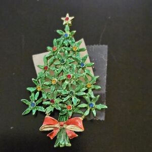 Open work Christmas tree pin